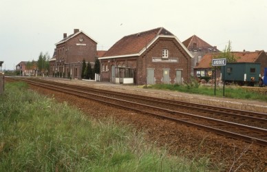 ARDOOIE   84-6592.jpg